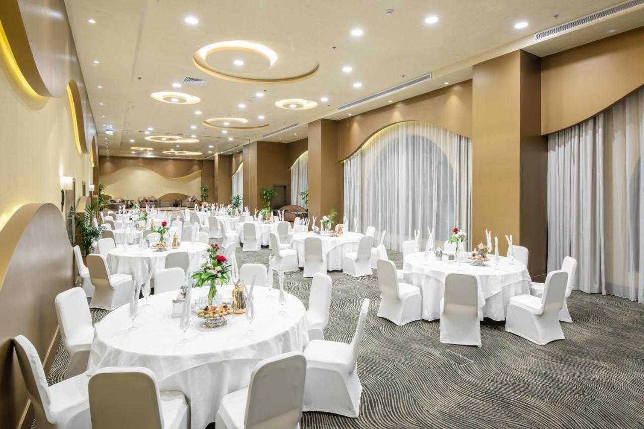 Millennium Makkah Al Naseem Mekka Zewnętrze zdjęcie The ballroom of the hotel